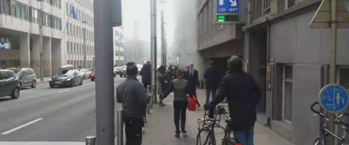 ΠΑΝΙΚΟΣ ΣΤΙΣ ΒΡΥΞΕΛΛΕΣ: Έκρηξη και στο μετρό των Βρυξελλών BINTEO
